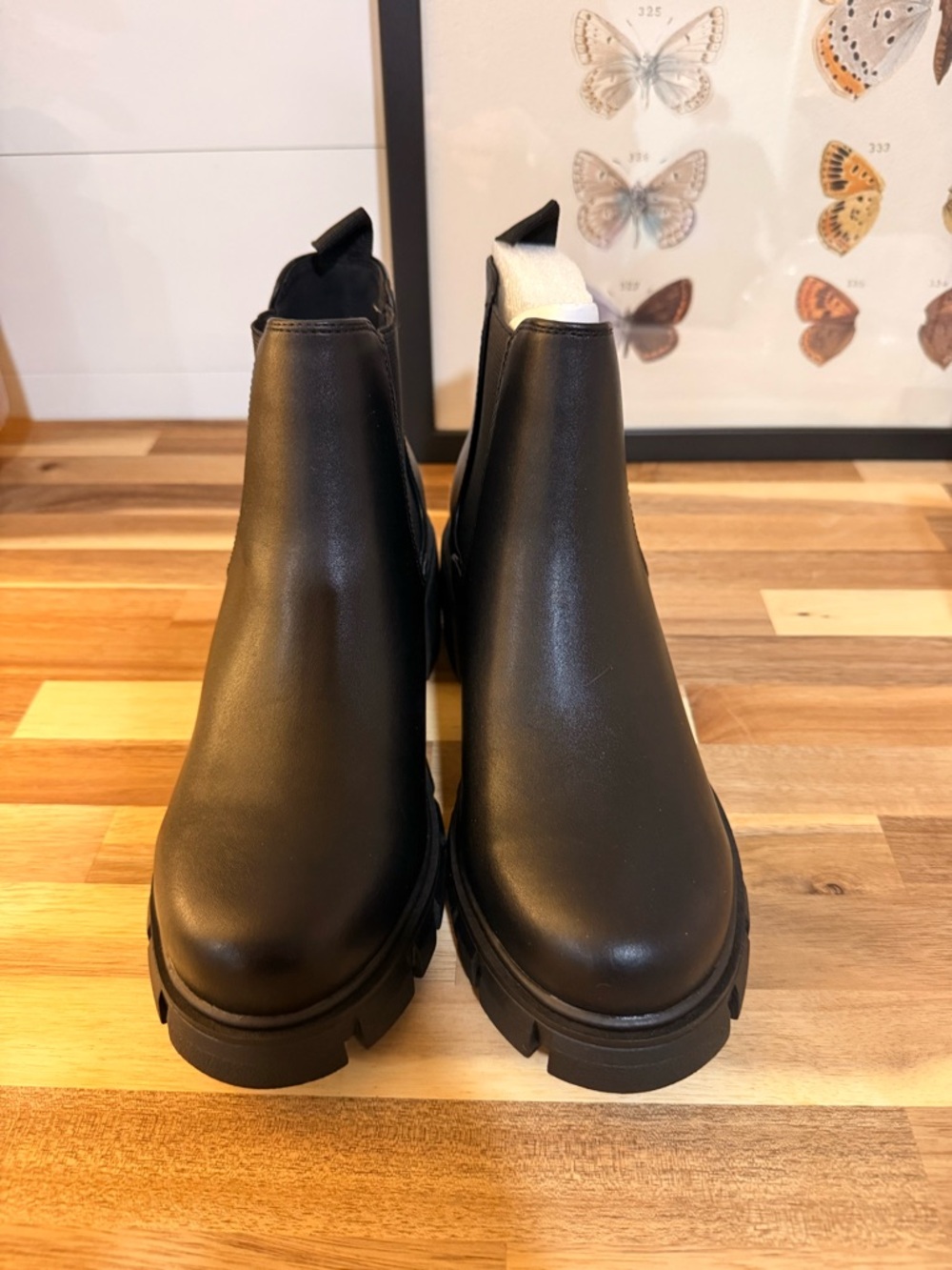 NIB Marco Republic Chelsea Lug Sole Chunky Ankle Boots - Black, size 8.5